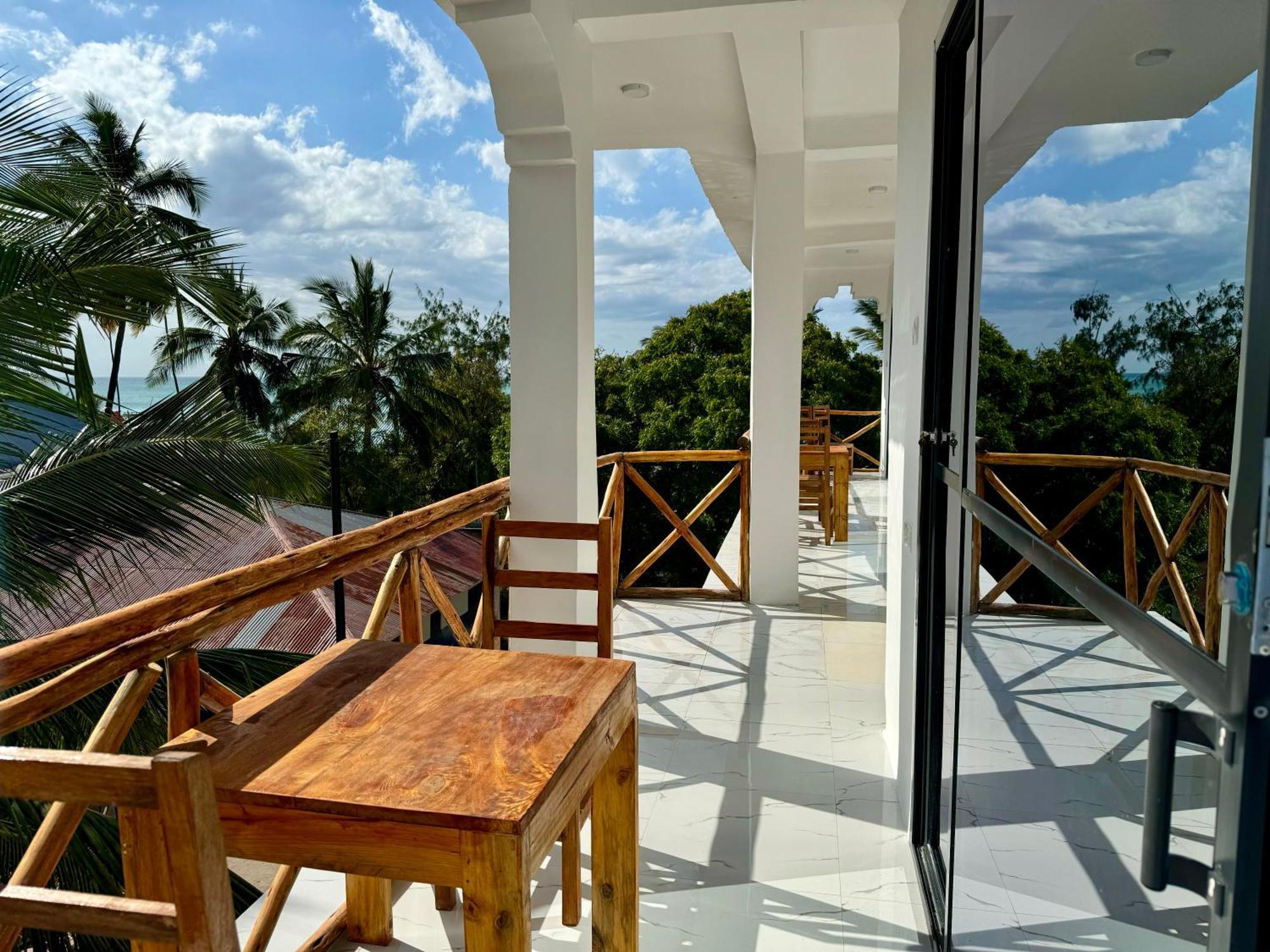 Rafiki Hotel Nungwi Beach Exterior photo