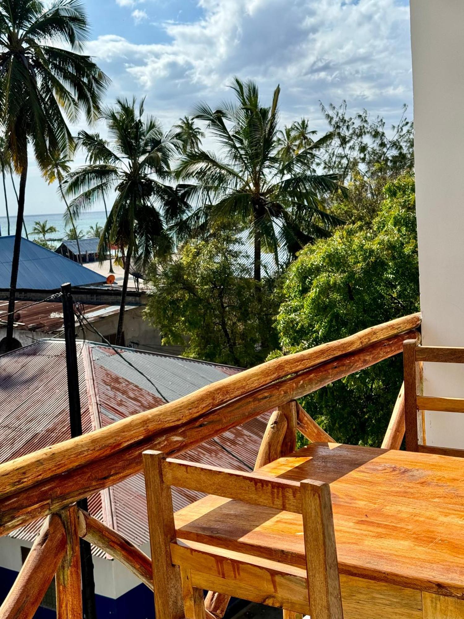 Rafiki Hotel Nungwi Beach Exterior photo